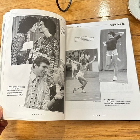 2 for 15‼️Coffee table vintage magazine The Toronto Sun, 1996, 25 years - Picture 10 of 13